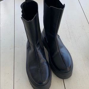 Soso platform booties